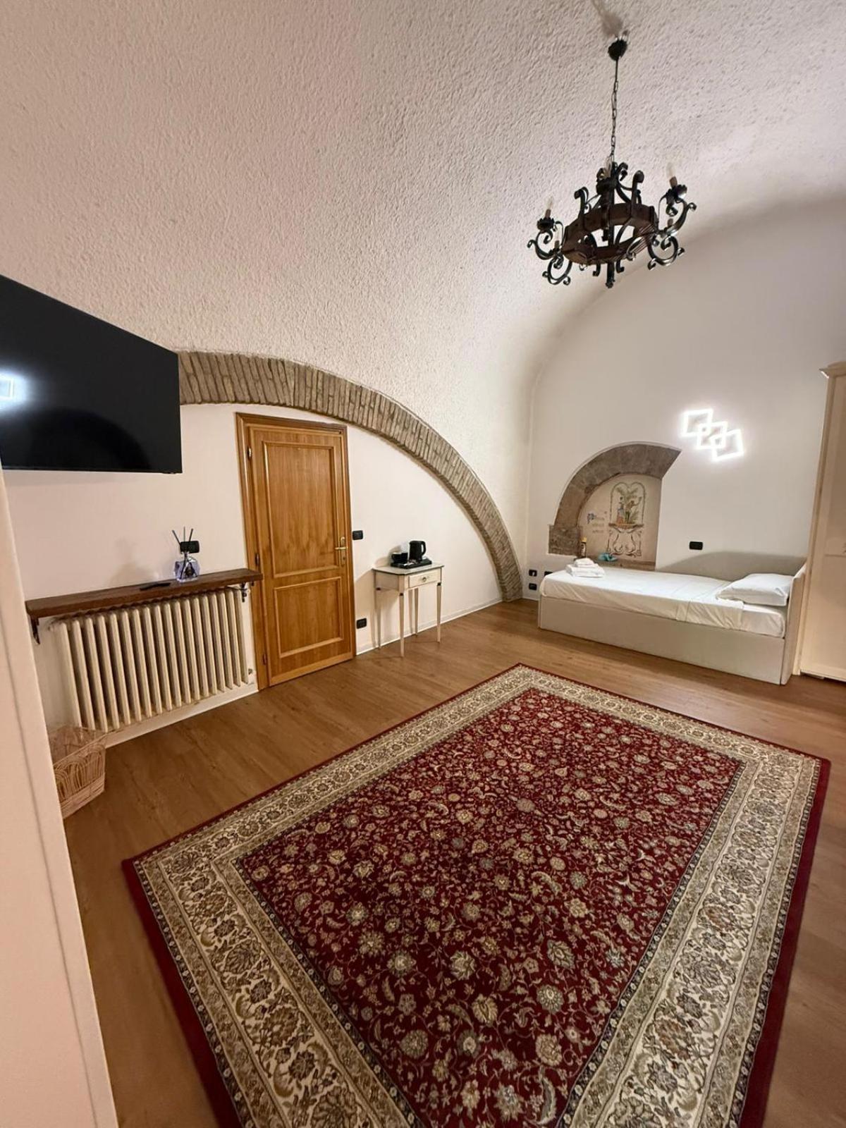 Hotel Lieto Soggiorno Ассизи Экстерьер фото